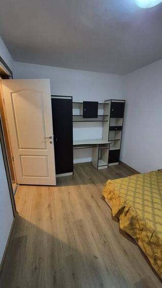 Apartament cu 3 camere decomandat în Brâncoveanu