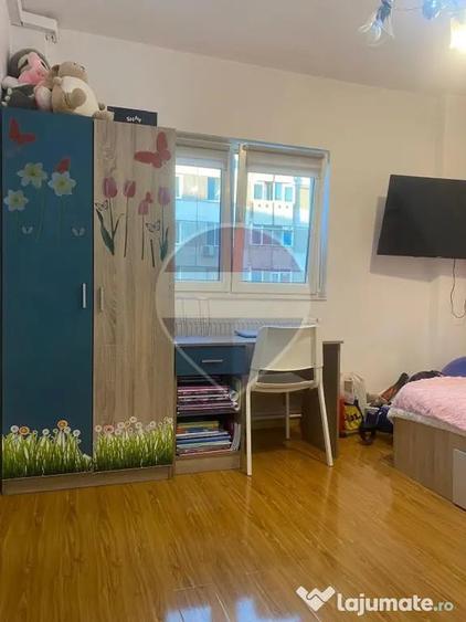 Apartament cu 2 camere decomandat în Veteranilor