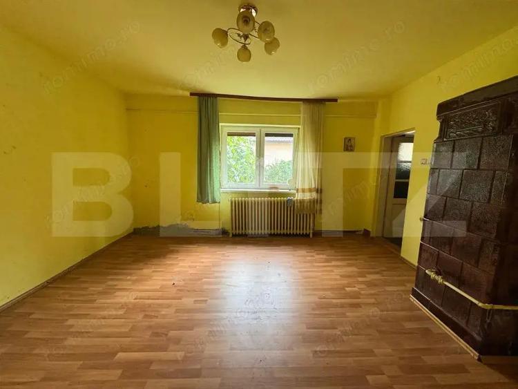 Casă cu 5 camere cu Teren 3000 Mp în Horea