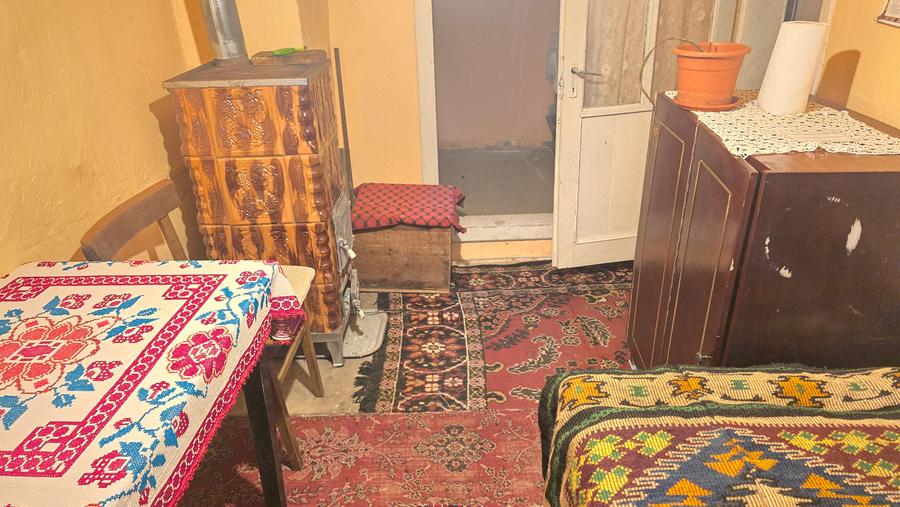 Casă individuală cu 3 camere cu Canalizare în Viile Noi
