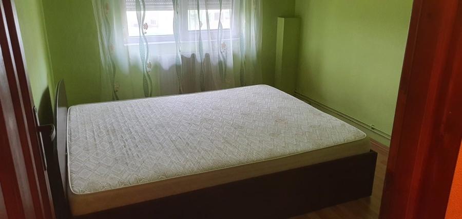 Apartament cu 3 camere, mobilat în Soarelui