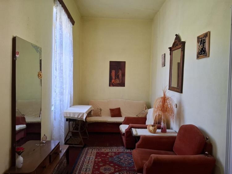 Casă cu 4 camere în Ramna