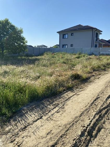 Teren de 410 mp, în Braniște (Podari)