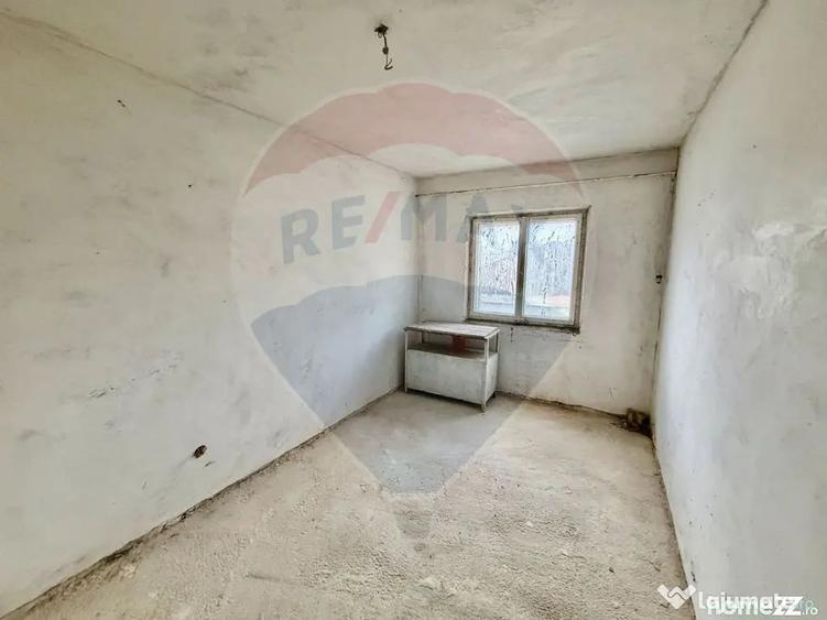 Apartament cu 4 camere decomandat în Brăilei