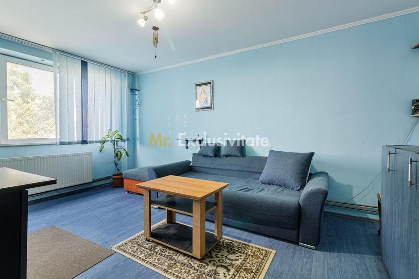 Apartament cu 3 camere decomandat în Drumul Taberei