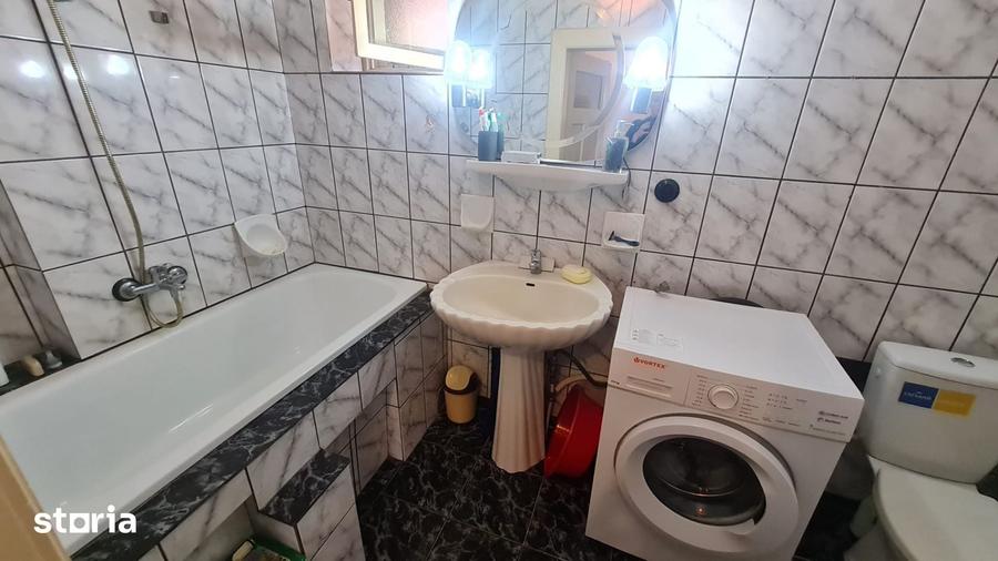 Casă cu Teren 255 Mp în Cristian