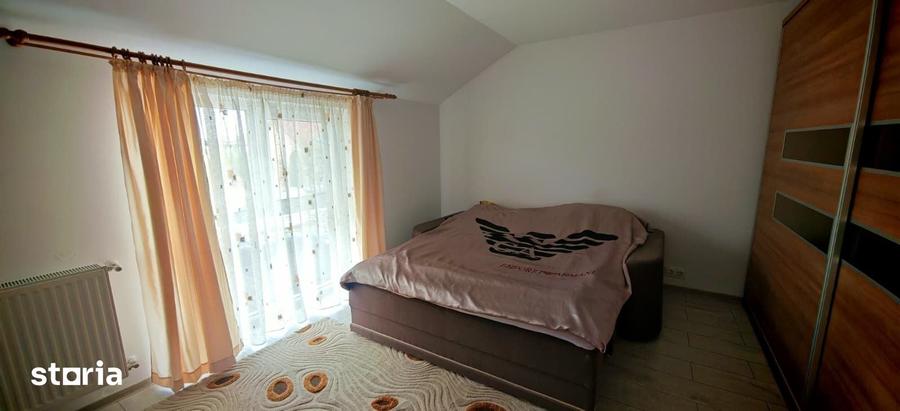 Casă cu 4 camere decomandat cu Teren 177 Mp în Central
