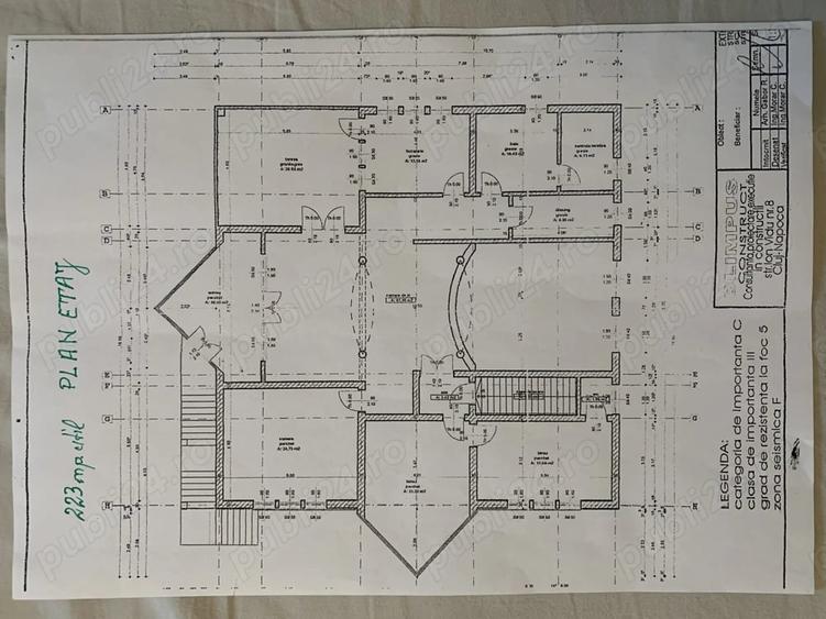 Apartament cu 4 camere decomandat în Central