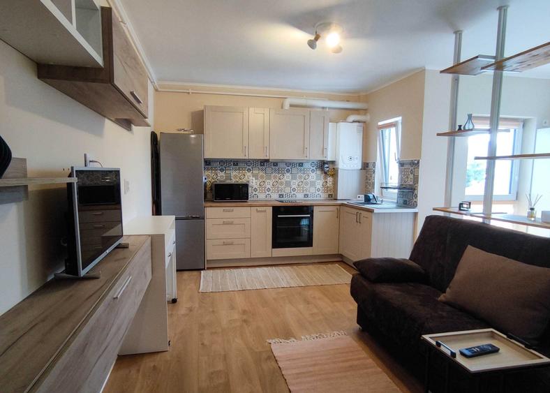 Apartament semidecomandat în Nord
