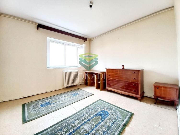 Apartament cu 3 camere decomandat în Băneasa