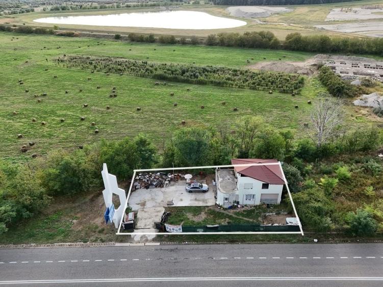 Casa/spatiu comercial de vanzare - Bogdan Voda Bacau - 1