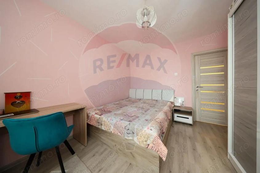Apartament cu 3 camere de vanzare in zona Vlahuta - 8
