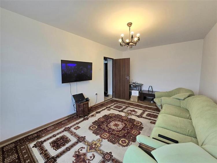 AP.4 CAM.DECOM 2 BAI SECTOR 1 CALEA GRIVITEI METROU GRIVITA - 1