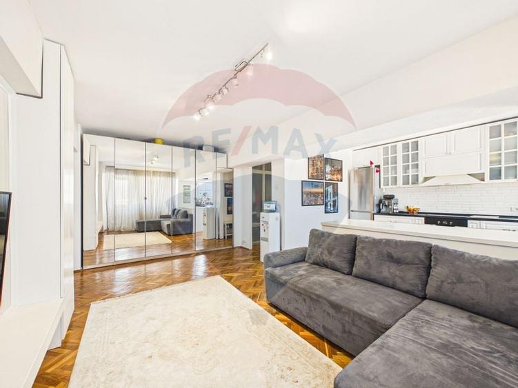 Apartament de 3 camere cu priveliste - zona Stefan Cel Mare - 2