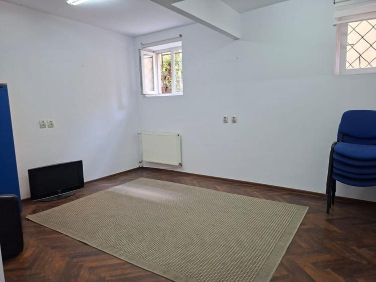 Vanzare apartament de 4 camere, zona Domenii - 3
