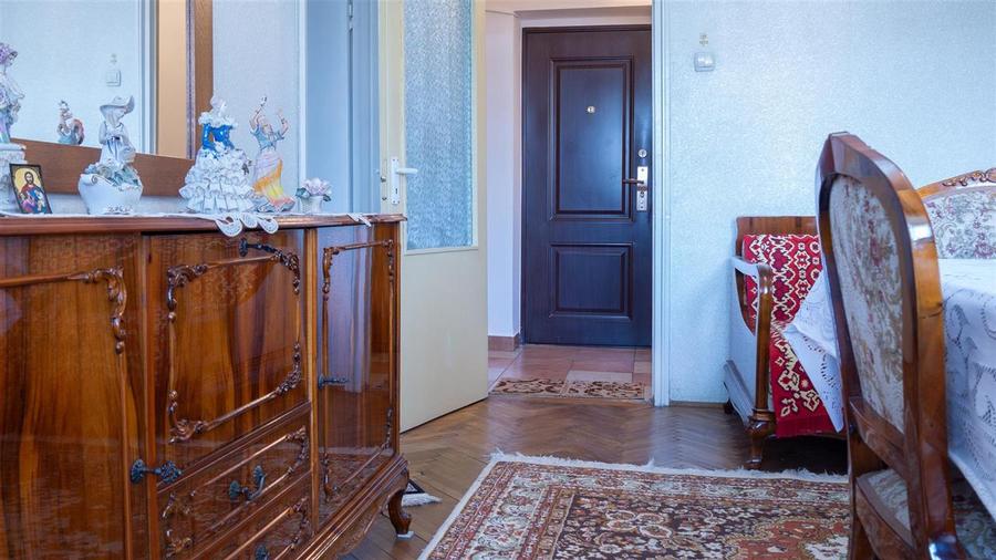 Apartament 2 camere decomandat, etaj 1, zona linistita - 1