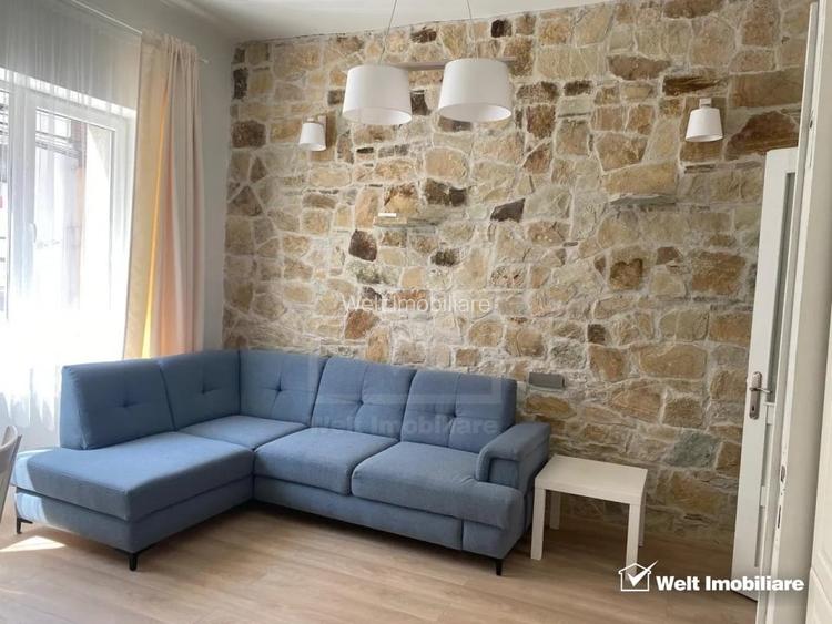 Apartament 2 camere semidecomandate, centru, zona Facultatea de litere, terasa