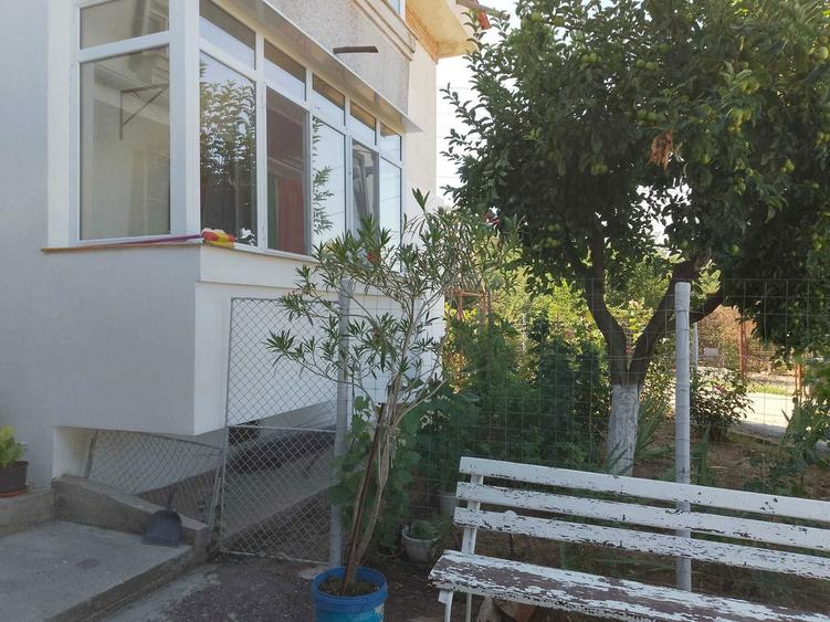 Vand apartament doua camere si teren - 5