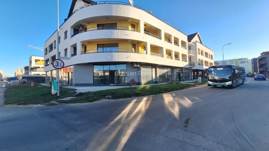 Spațiu comercial, 50 mp în Tractorul Spațiu comercial, 50 mp în Tractorul
