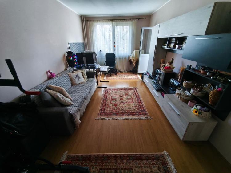 Proprietar–Ap.3 camere decomandat Colentina–et 2/8–68 mp–bloc reabilitat - 1