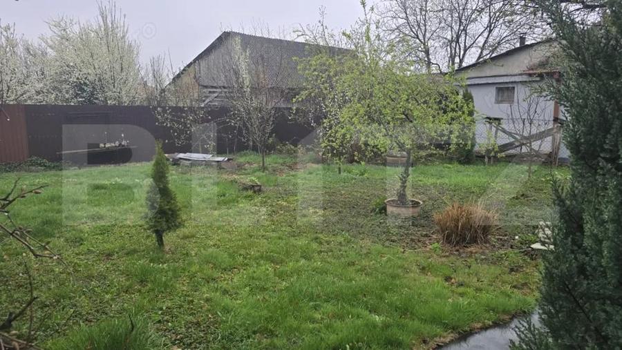 Casa 3 camere 133 mp; Teren - 1432 mp. Livada - 11