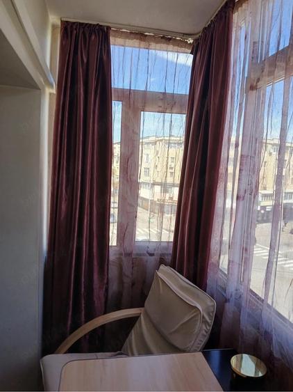 ofer spre vanzare garsoniera zona Crisan, etaj 3 - 9