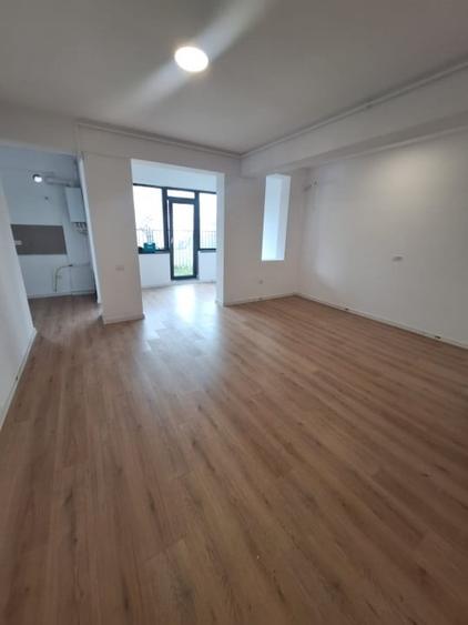 Tomis III , spatii IDEAL BIROURI, 2 camere, curte, constructie 2023 - 1