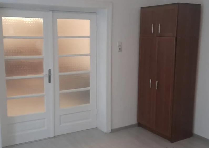 Casa curte de inchiriat zona Bucure?tii Noi langa lidl - 2