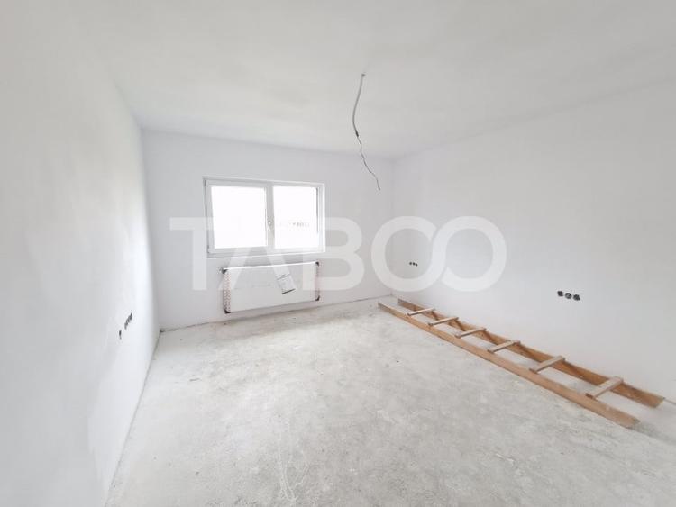 Casa individuala de vanzare 4 camere 300 mp teren Exterior Sibiu - 6