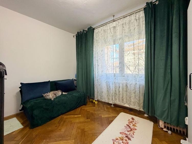 NOU!!! 2 Camere - Bucatarie Inchisa - Aradului Mall - 90.000 Euro - 4