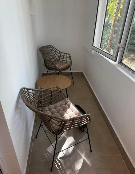 Apartament cu 4 camere decomandat în Otopeni