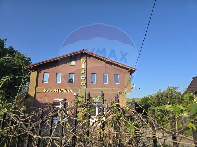 Spa?iu comercial de 497mp de vanzare - 2