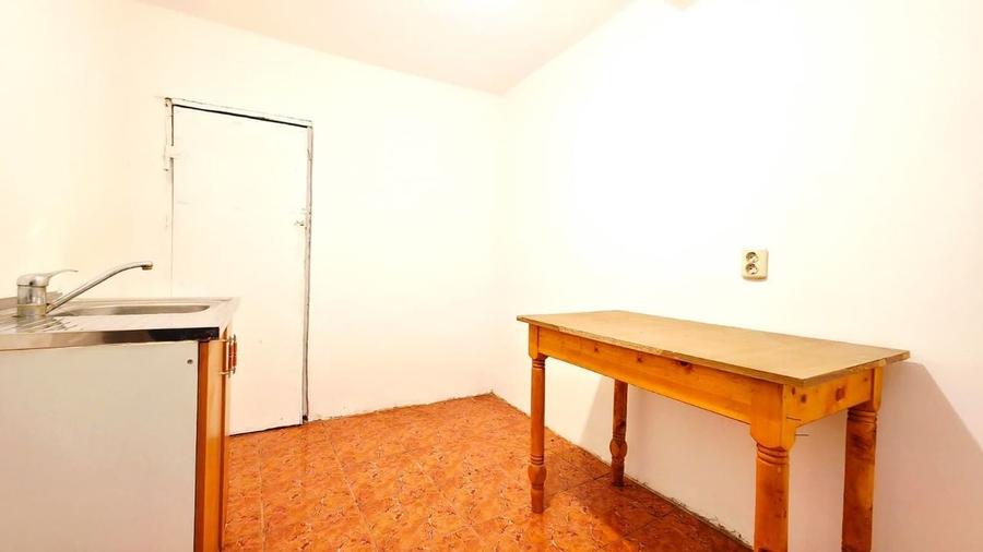 Oportunitate Unică: Casă cu 4 Camere, Curte Generoasă și Îmbunătățiri - 12