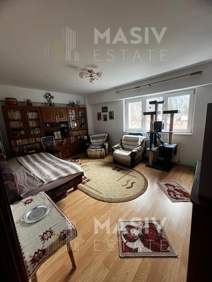 Apartament cu 3 camere de vânzare, Azuga, garaj inclus - 1