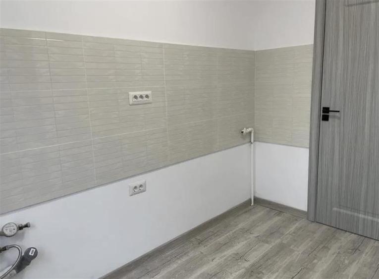 Vanzare Apartament 3 Camere Semidecomandat Berceni-Ornamentului - 7