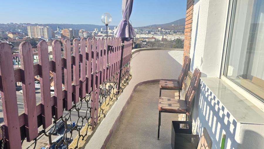 Vand apartament o camera, in Dorobanti, suprafata utila totala 47 mp, mobilata - 4