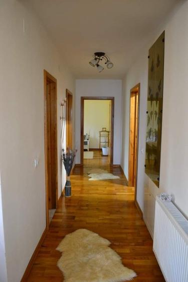 Giroc - Vatra satului- casa parter - 3 camere- 130 mp utili - 11