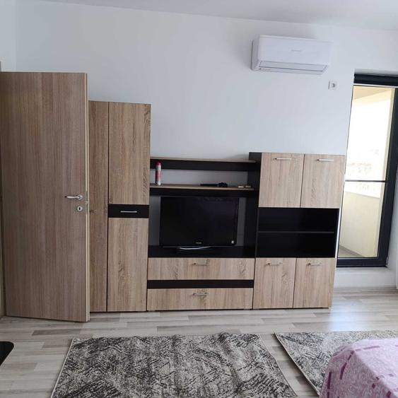 Inchiriez garsoniera - 8