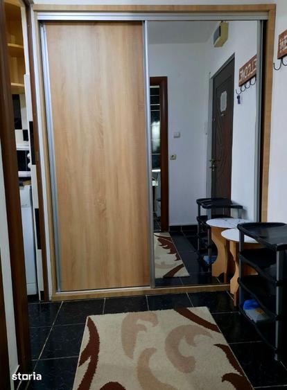 Garsonieră decomandată în Rahova