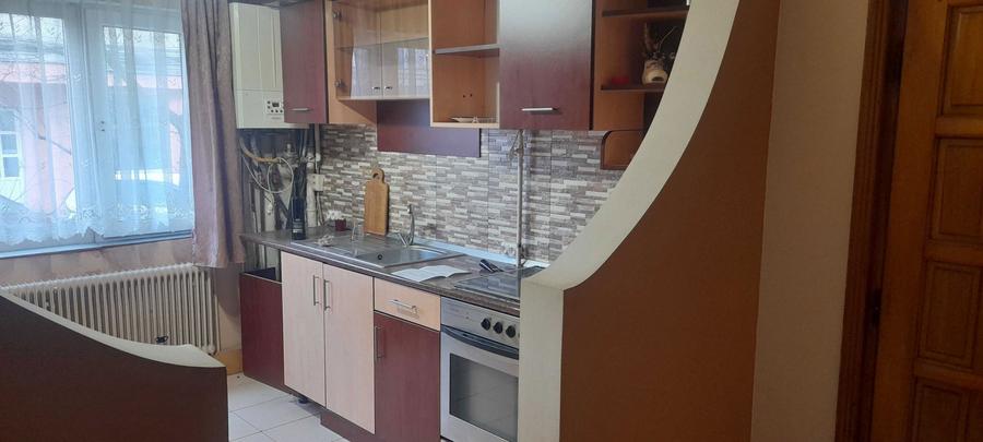 Inchiriez apartament - 3