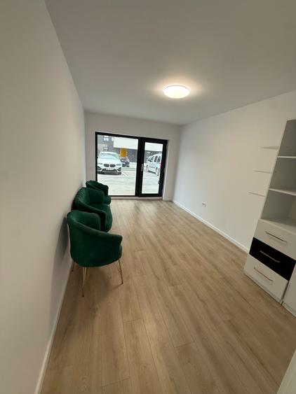 Inchiriez spatiu comercial - 1