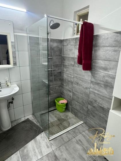 Garsoniera la curte comuna in zona Centrala-Oradea - 9