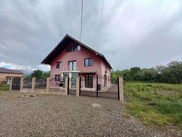 Vand casa la cheie in O?elu Ro?u - 7