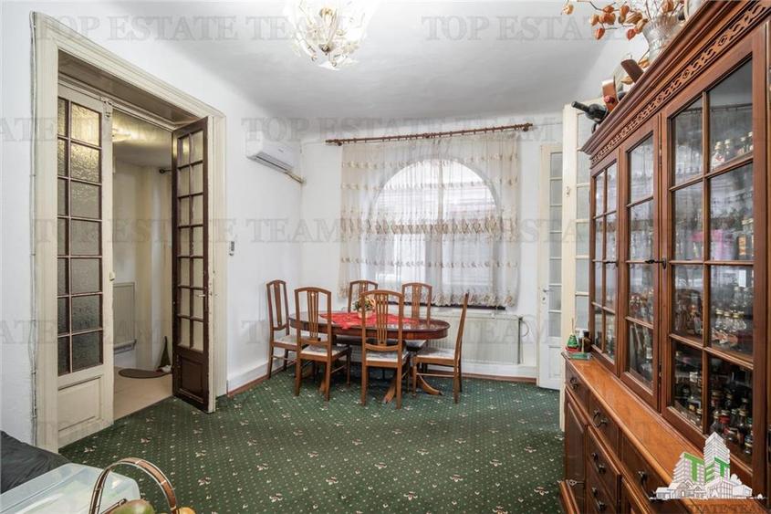 Vila de vanzare  - Zona Victoriei | Pretabil birouri, clinica sau rezidential - 1