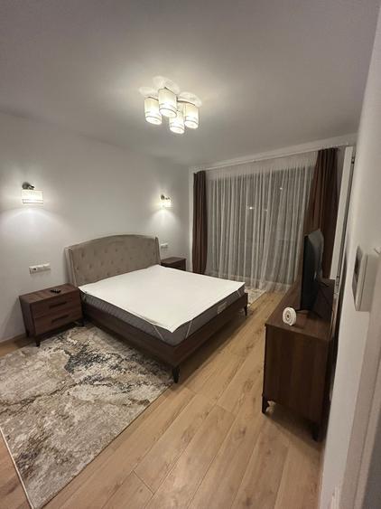 MILITARI REZIDENTIAL APUSULUI 1 - 5