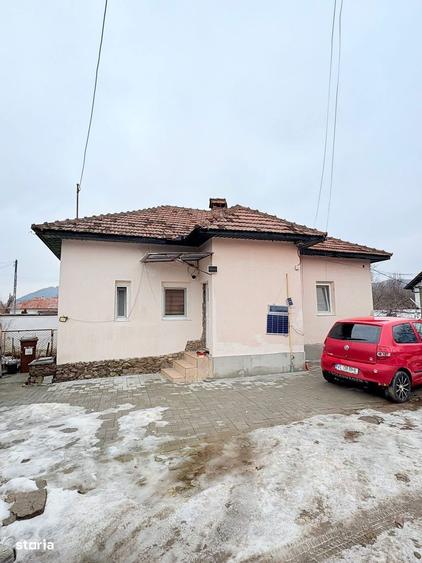 Casa 3 camere renovata, toate utilitatile, langa statiunea Calimanesti - 1