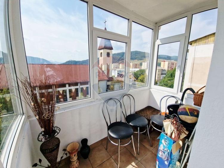 Apartament spațios cu balcon – P. Neamț - 18