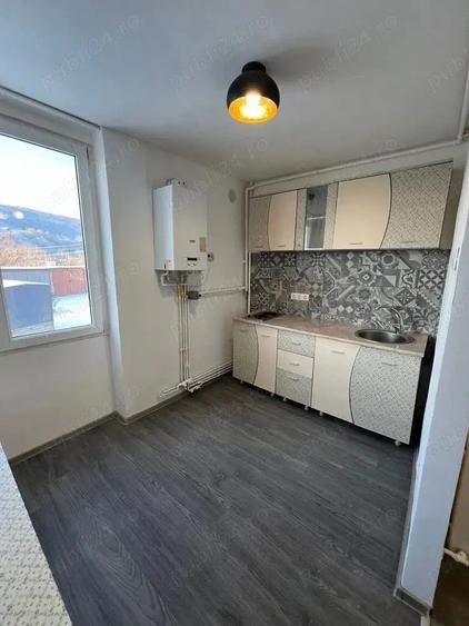 Garsoniera renovata complet, parter,ideala pentru locuit sau investi?ie! - 2