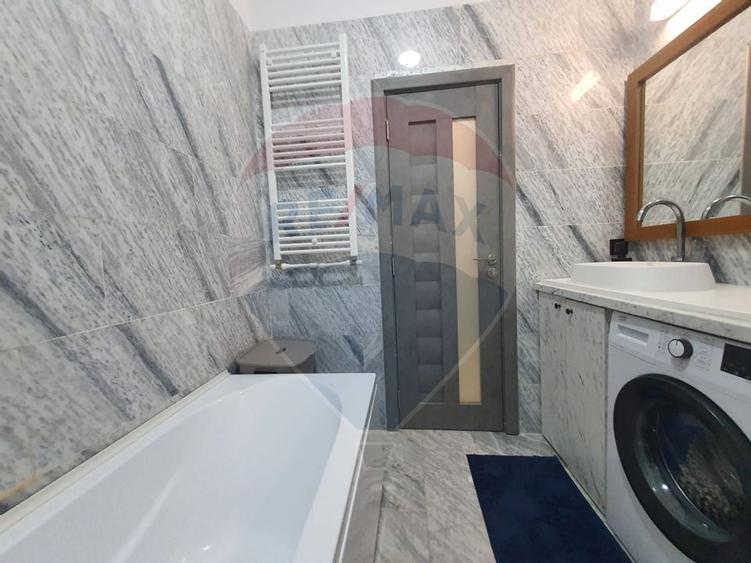 Vanzare Apartament cu 3 camere lux cu vedere la lac in zona Tomis Nord - 21