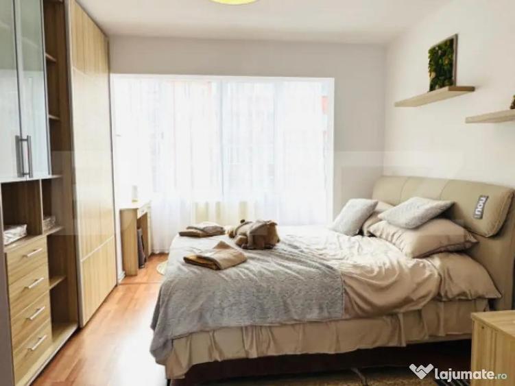 Apartament de vanzare, 3 camere, etaj 2, 65 mp - zona Astra - 2